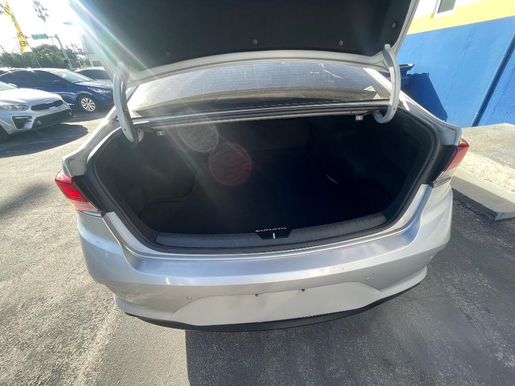 2018 Hyundai Sonata SE - Photo 9