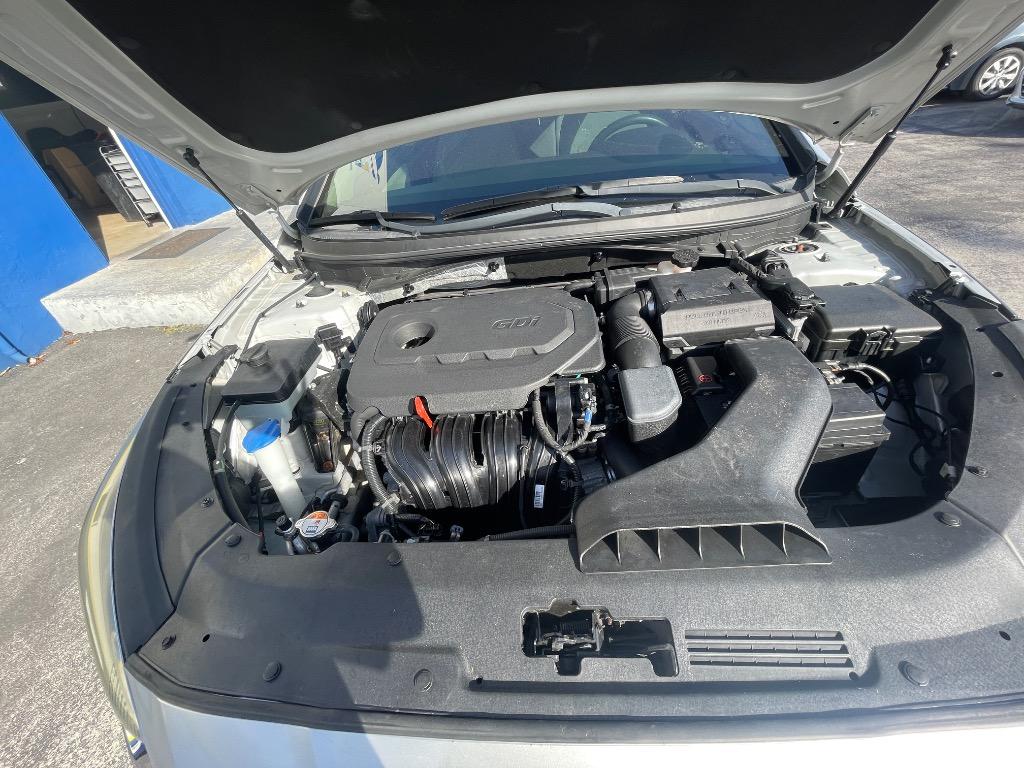 2018 Hyundai Sonata SE - Photo 8